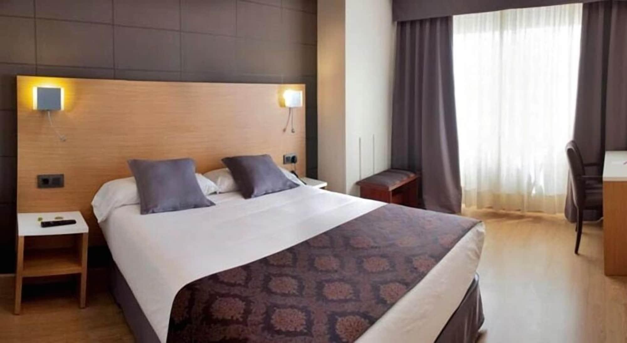 Hotel Universal Santiago de Compostela Cameră foto